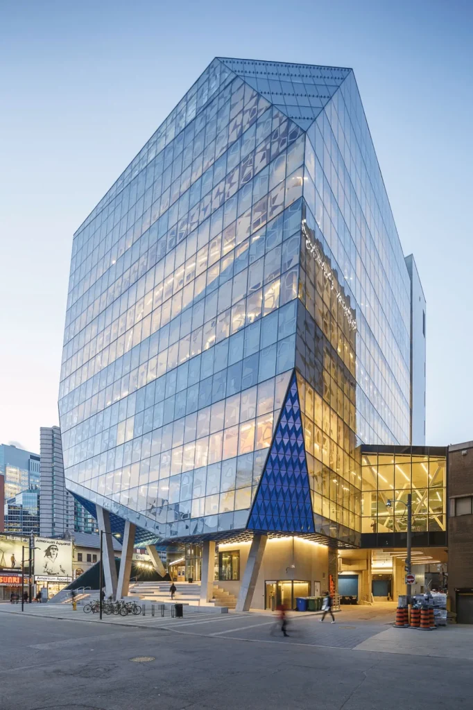 A dentist for Toronto Metropolitan University students